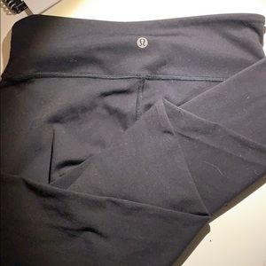 Lulu lemon leggings size 6 low rise worn twice